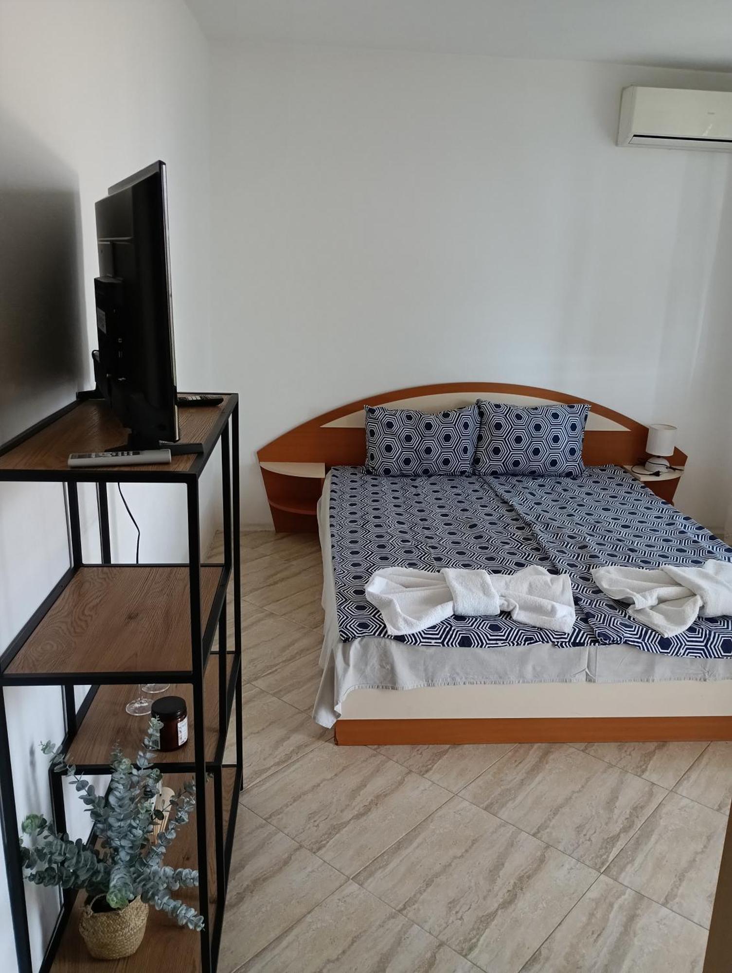 Farlalievi Guest House Sozopol Exteriör bild