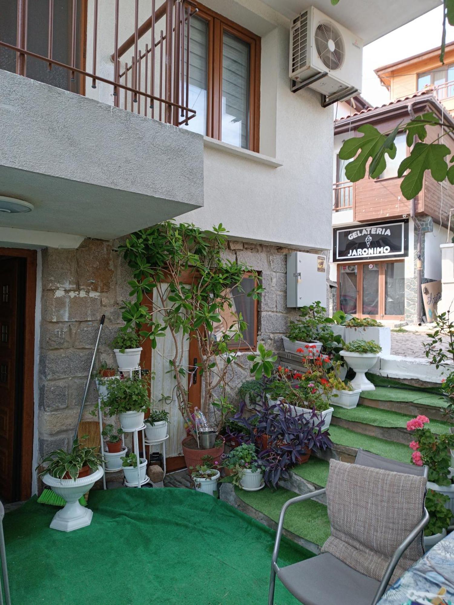 Farlalievi Guest House Sozopol Exteriör bild